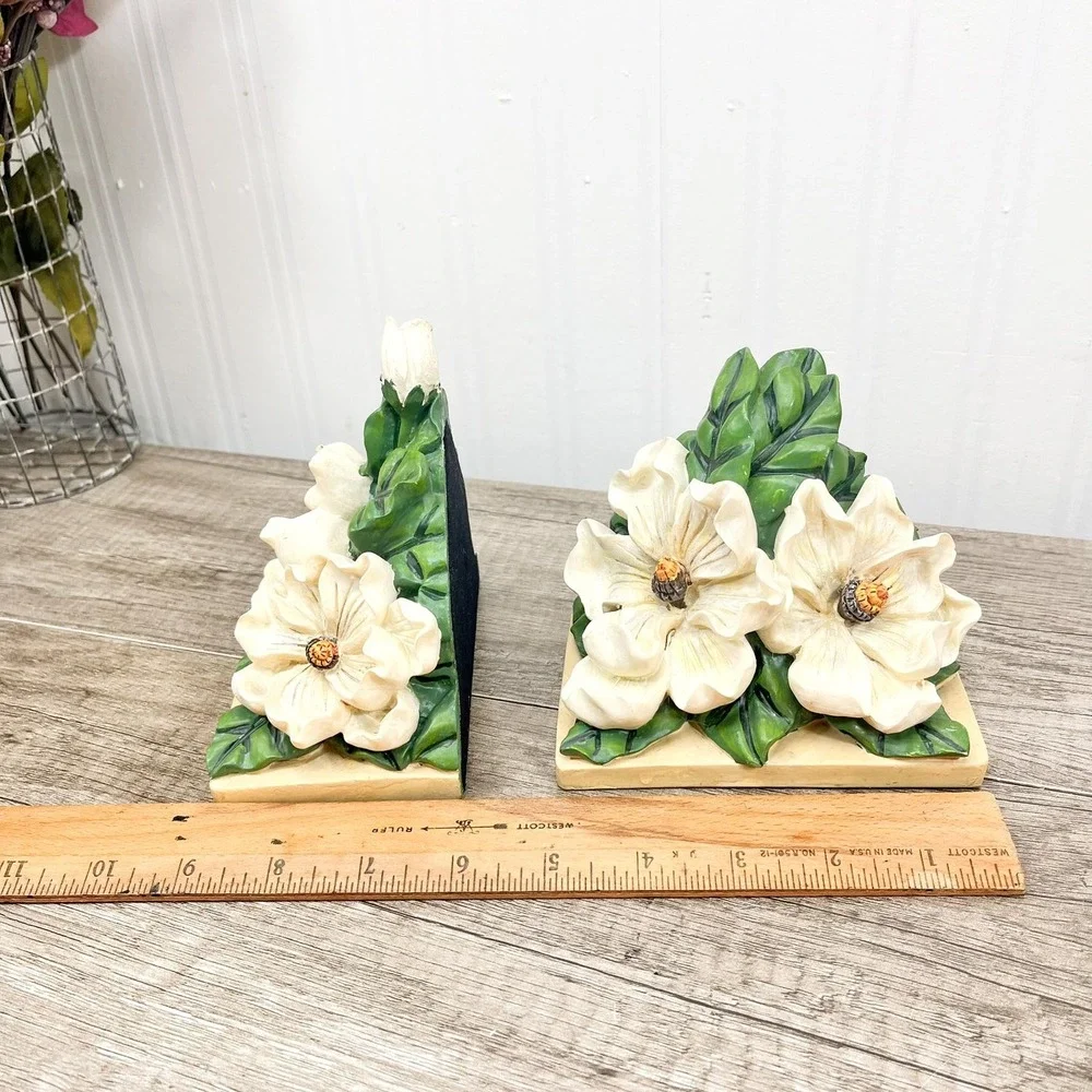 Vintage‎ Magnolia Blossom Bookends: Floral Bookshelf Decor
